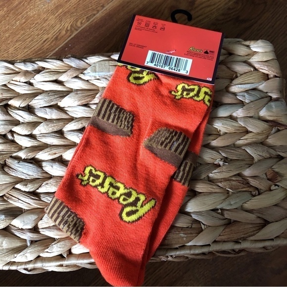 Reese’s Peanut butter cup food crew socks - Picture 3 of 3